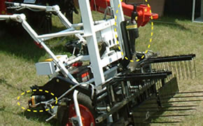 Operating arm on forklift for agricultural use